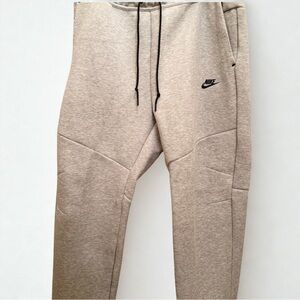 Nike Men’s XL Heather Gray Jogger Pants